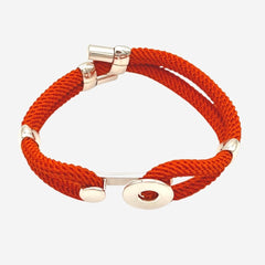 bracelet cordon torsadé orange avec un fermoir en argent rond alanne b