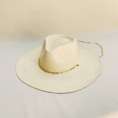 chapeau avec chaine dorée livy junior naturel van palma
